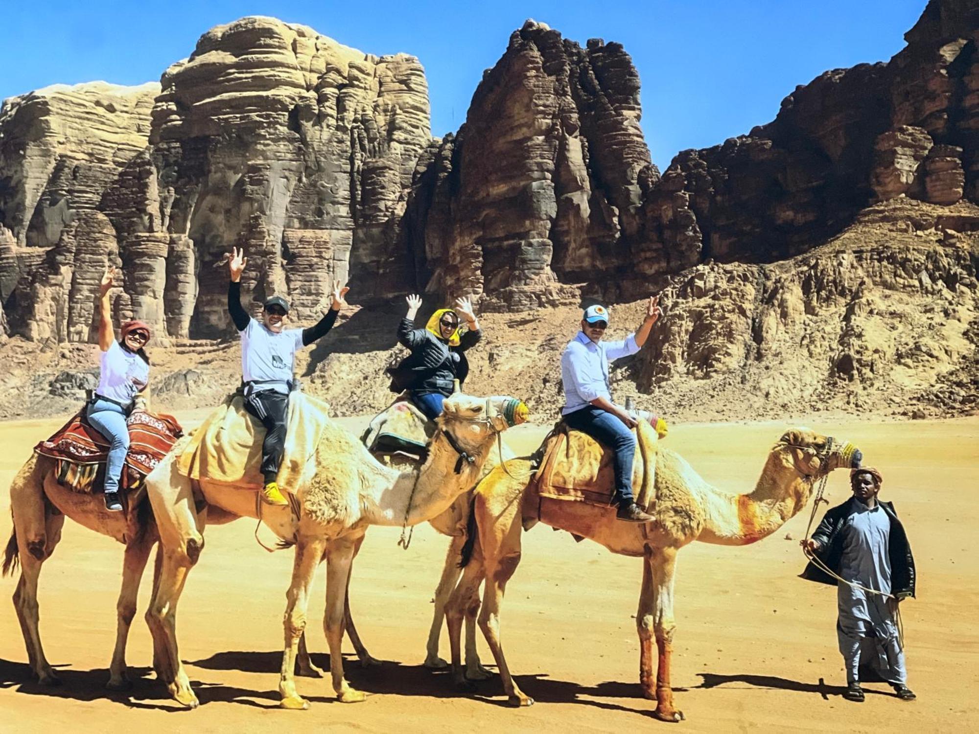 Wadi Rum Rose Luxury Camp Dış mekan fotoğraf