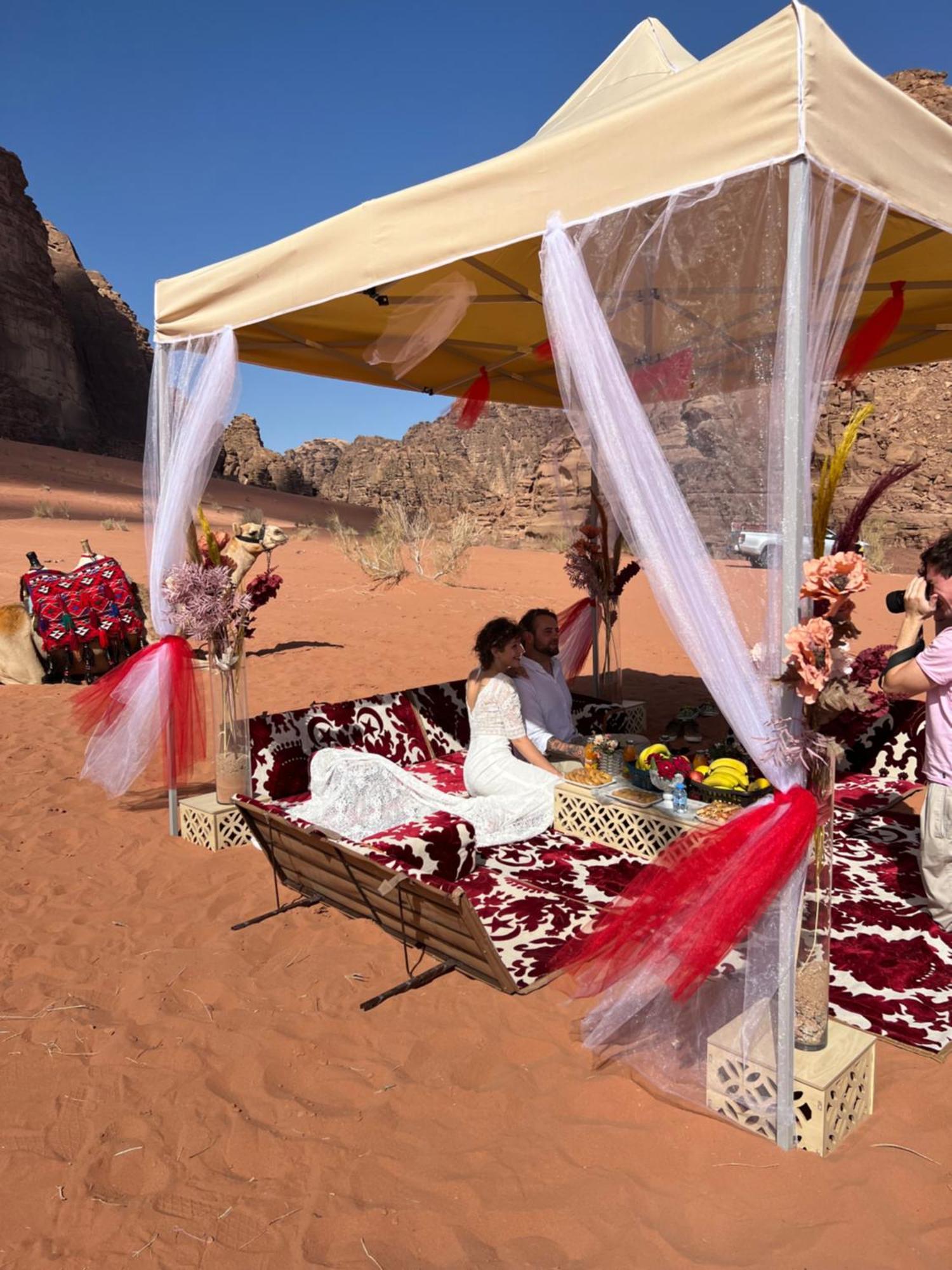 Wadi Rum Rose Luxury Camp Dış mekan fotoğraf